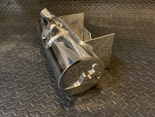 MotoXcycle MXC 5" Round Trucker girl Aluminum oil tank for 2000 and up Harley-Davidson Softails. (Copy)