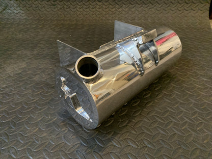 MotoXcycle MXC 5" Round Trucker girl Aluminum oil tank for 2000 and up Harley-Davidson Softails. (Copy)