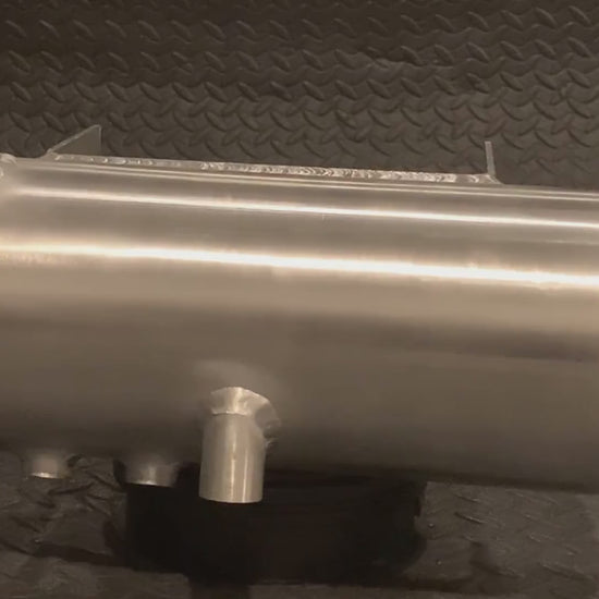 Harley-Davidson round oil tank with oil filter compartment
